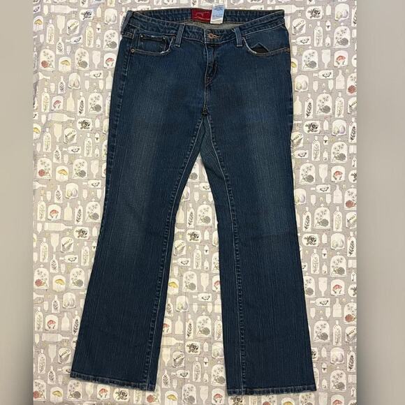 Levis vintage bootcut 565 jeans - Picture 2 of 9